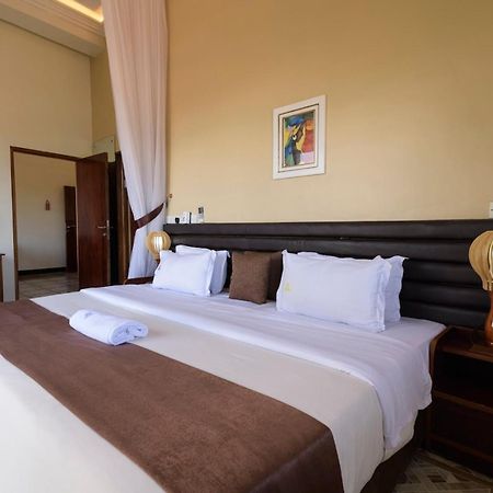 Hoima Buffalo Hotel & Business Hub Ltd Eksteriør billede