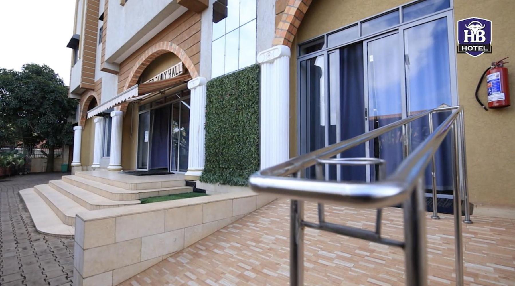 Hoima Buffalo Hotel & Business Hub Ltd Eksteriør billede