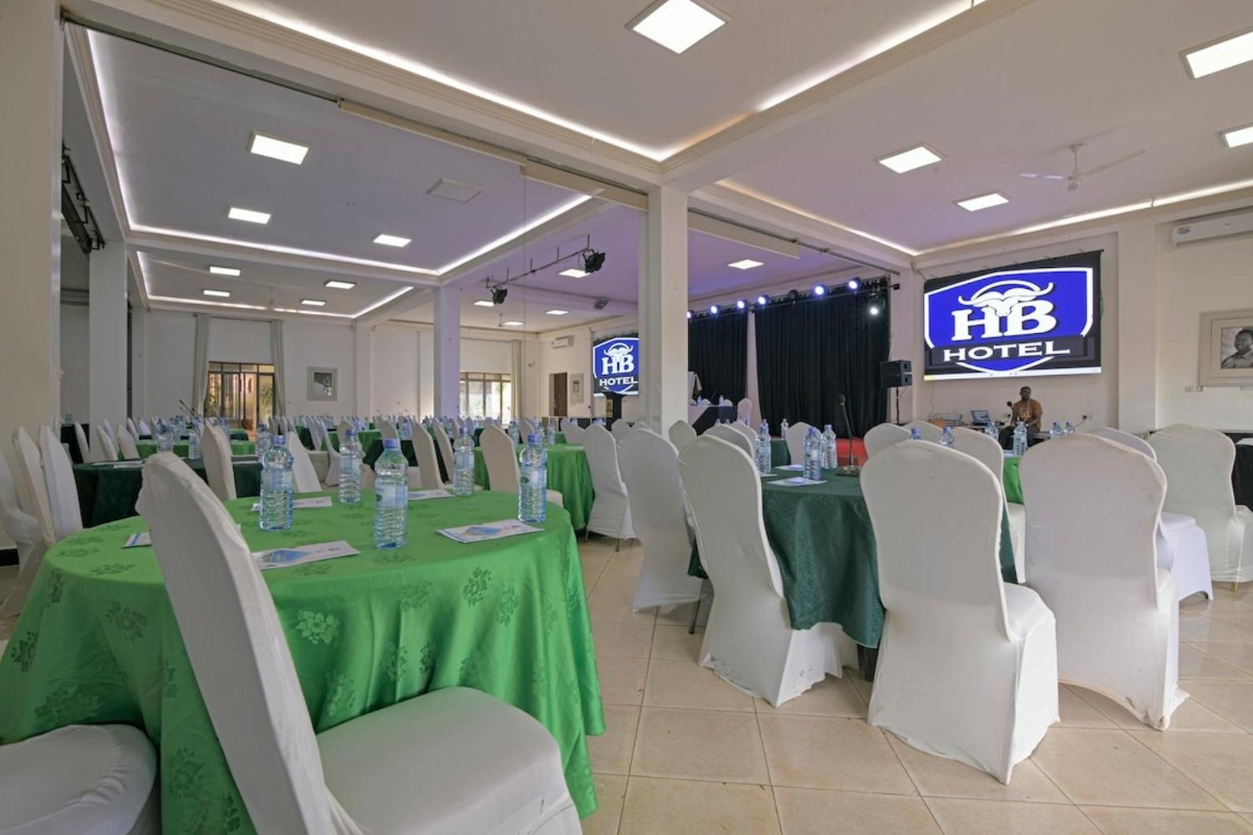 Hoima Buffalo Hotel & Business Hub Ltd Eksteriør billede
