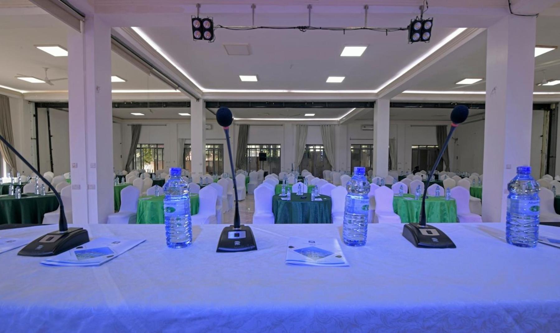 Hoima Buffalo Hotel & Business Hub Ltd Eksteriør billede
