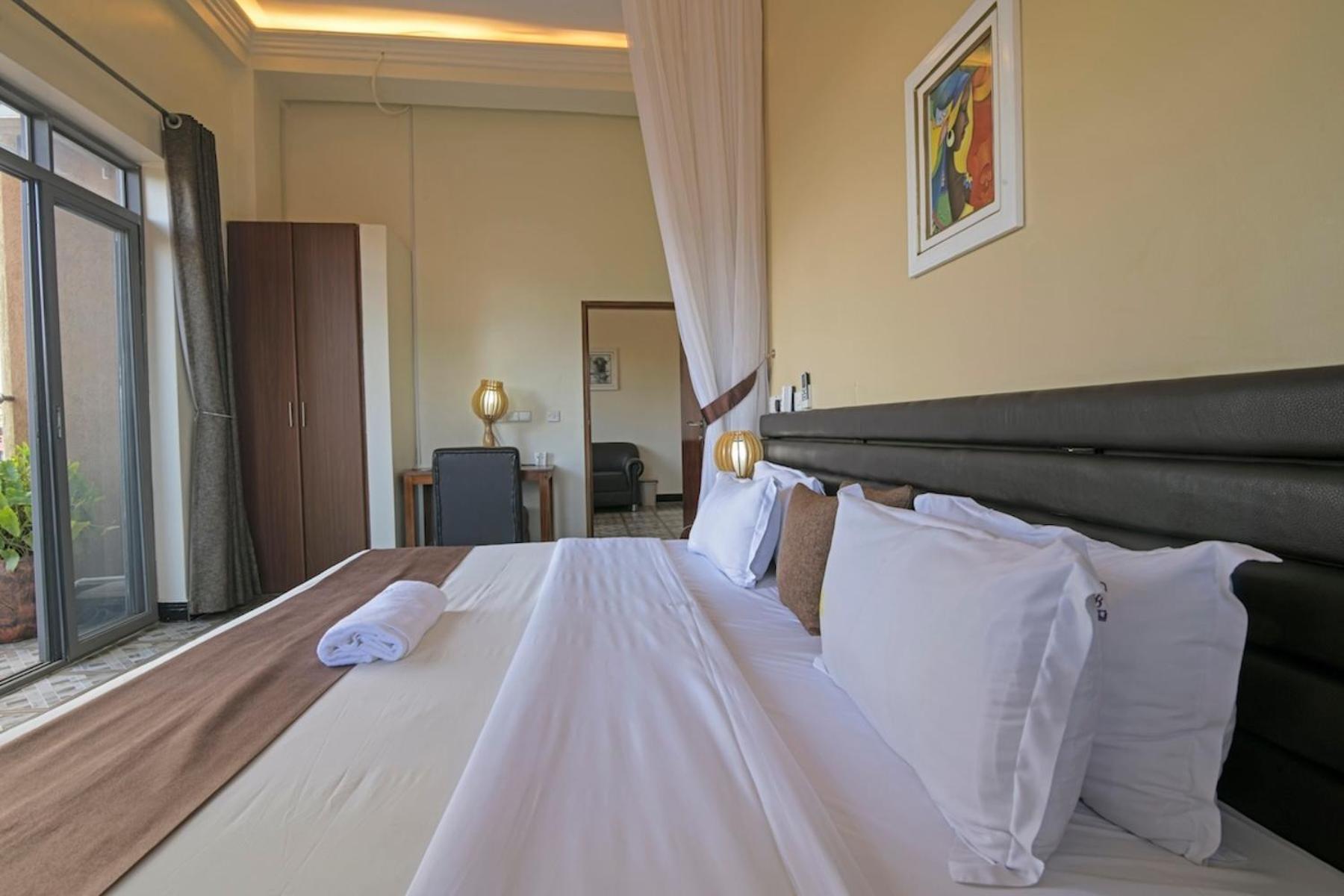 Hoima Buffalo Hotel & Business Hub Ltd Eksteriør billede