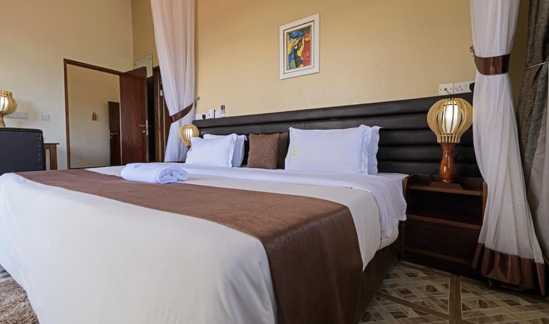 Hoima Buffalo Hotel & Business Hub Ltd Eksteriør billede